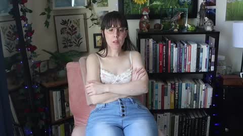 Elly Naomi online show from March 8, 4:22 pm