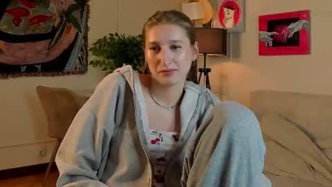 Eva online show from July 28, 8:52 pm
