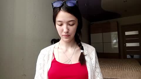 Elara online show from July 22, 2:01 am