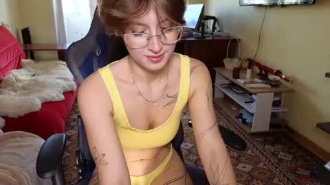 elsaangel online show from October 31, 5:31 am