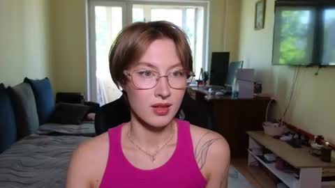 elsaangel online show from June 18, 9:14 am