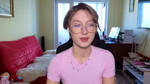 elsaangel online show from December 1, 4:38 am