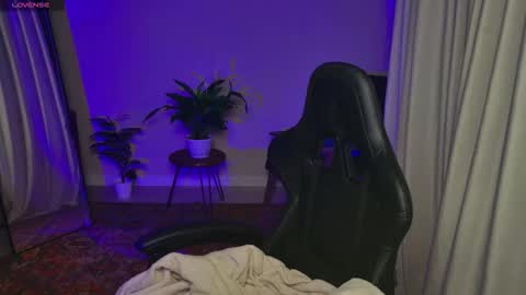 Elsie online show from November 13, 12:20 am