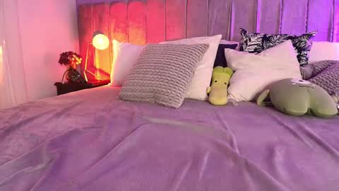 Snapshot of ely_maldox chatting on March 12, 9:35 pm Ely online show from March 12, 9:35 pm