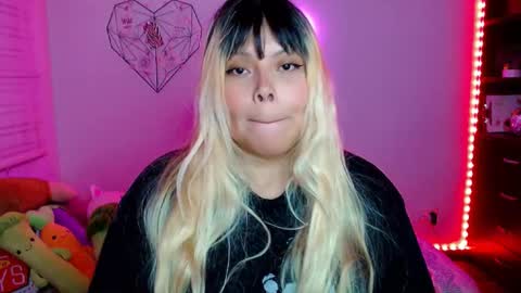 Ely online show from November 4, 10:48 pm