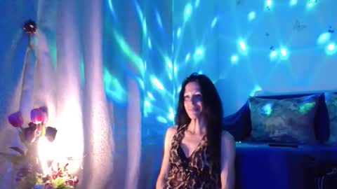 Snapshot of elysasun chatting on September 21, 12:31 am Elisa online show from September 21, 12:31 am