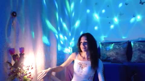 Snapshot of elysasun chatting on September 9, 6:41 pm Elisa online show from September 9, 6:41 pm