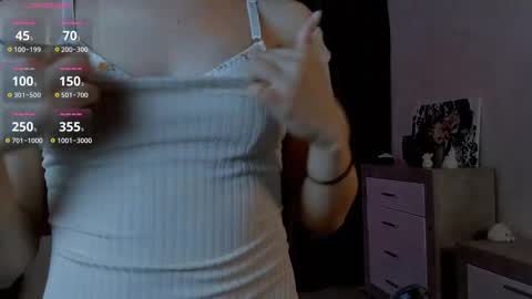 Emelia online show from October 30, 7:48 pm