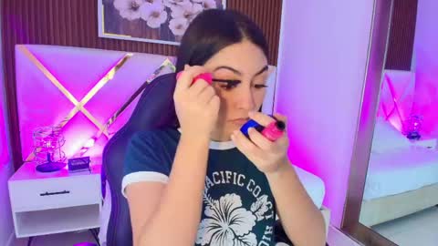 Emily  online show from May 31, 7:36 am