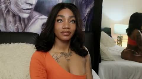 Snapshot of emely_brandon_ chatting on September 22, 8:35 am anyelii online show from September 22, 8:35 am