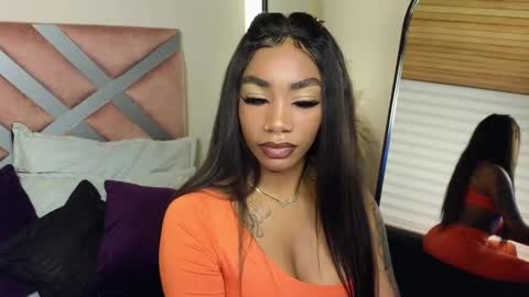 Snapshot of emely_brandon_ chatting on February 12, 11:51 pm anyelii online show from February 12, 11:51 pm