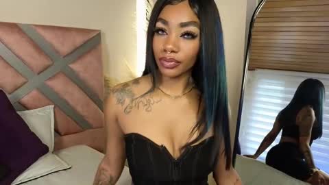 Snapshot of emely_brandon_ chatting on March 4, 4:20 pm anyelii online show from March 4, 4:20 pm