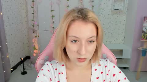 emelia online show from October 19, 12:07 pm