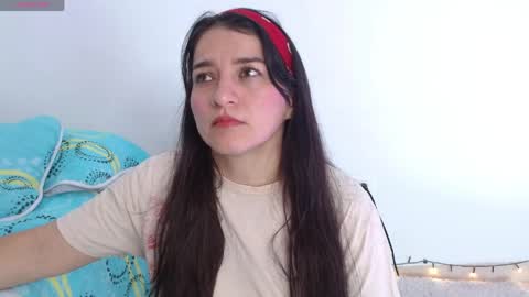 emely ross online show from April 6, 1:01 pm