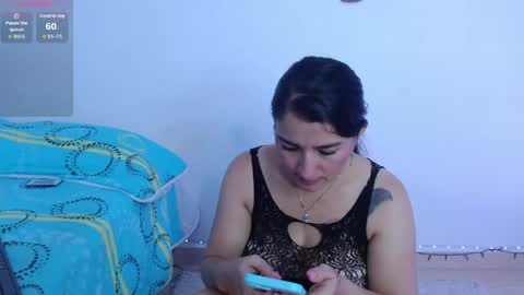emely ross online show from May 30, 8:05 pm