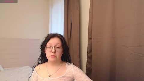 Emi online show from March 1, 6:46 am