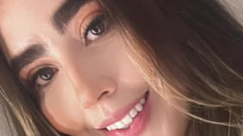 emi_royse online show from July 28, 7:39 pm