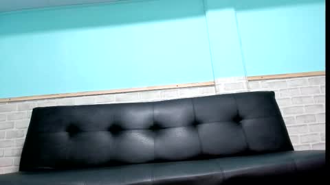 Snapshot of emiily_smile chatting on March 2, 12:03 pm Emily online show from March 2, 12:03 pm