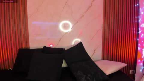   online show from December 26, 10:20 pm