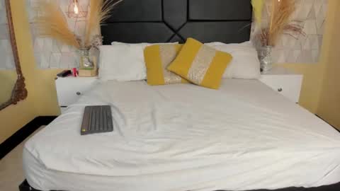 Emy online show from February 23, 7:57 pm