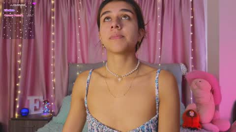 Snapshot of emiiscoot_1 chatting on January 28, 1:59 pm Emily online show from January 28, 1:59 pm