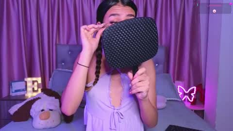 Emily online show from November 5, 10:48 pm