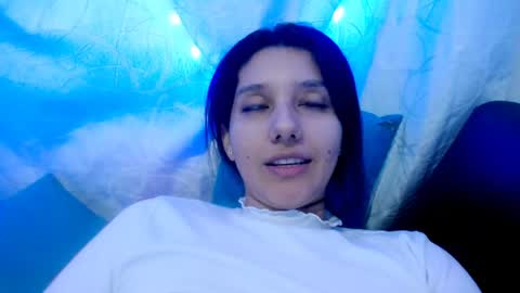 emili riders online show from January 6, 2:03 pm