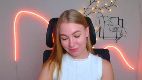 Emilia online show from July 24, 11:41 am