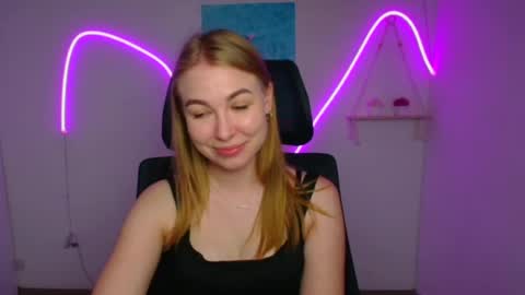 Emilia online show from June 19, 11:35 am
