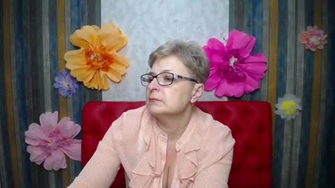 EmiliaGree online show from April 18, 8:09 pm