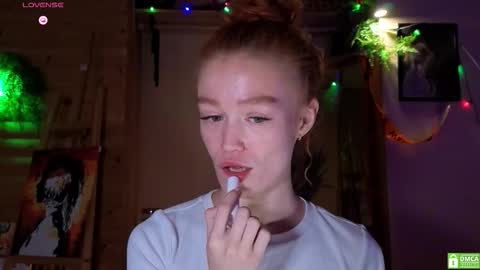 Emi  online show from November 9, 8:16 pm