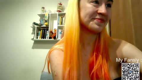 Emily online show from May 11, 12:02 am