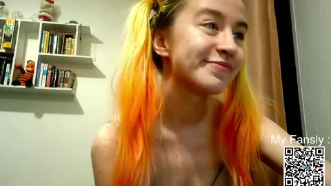 Emily online show from May 15, 9:28 pm