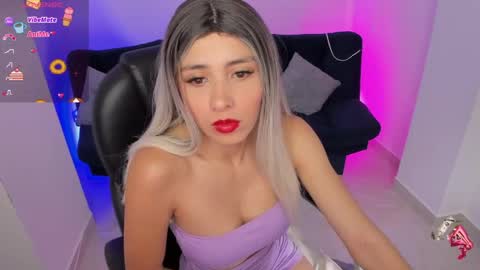 Emily online show from March 31, 7:41 am