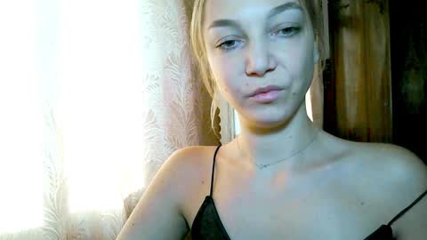 Emilly online show from November 18, 12:28 pm