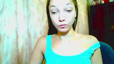 Emilly online show from November 6, 10:10 am