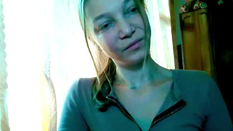 Emilly online show from November 14, 10:37 am