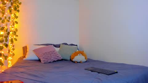 emilly online show from January 31, 7:50 am