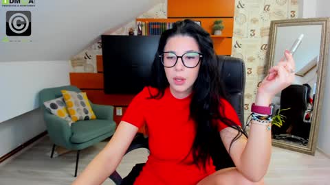 EmillyTaylor online show from February 6, 4:42 am