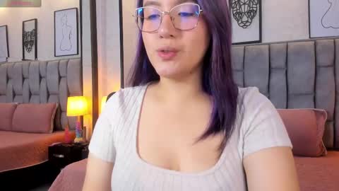 Emily online show from March 1, 3:43 am