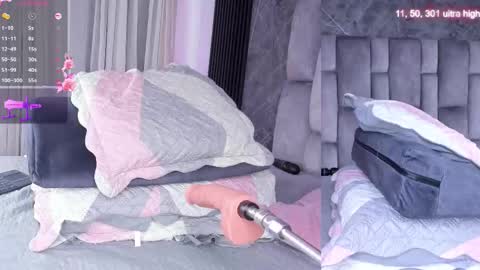 Emily online show from December 22, 12:08 pm