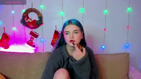 Emily online show from December 26, 2:16 pm