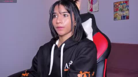emily_bruss online show from July 20, 7:47 pm