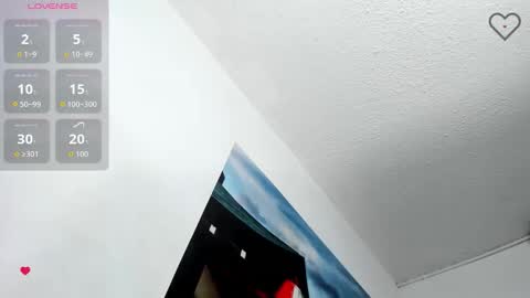 emily_collins1_ online show from March 15, 9:44 am