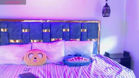 emily fox 3 online show from November 3, 4:11 pm