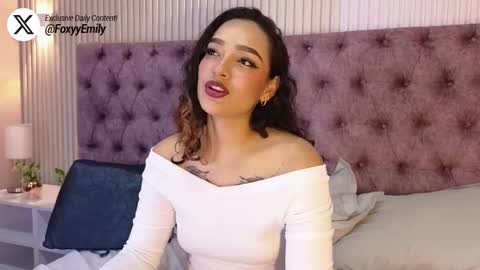 Emily online show from October 17, 8:12 pm