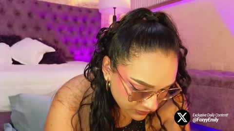 Emily online show from July 18, 6:54 pm