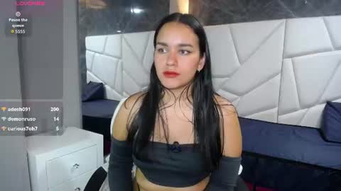 Emily  online show from July 28, 4:39 pm