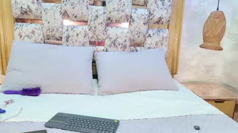 emily_greco online show from July 8, 11:34 am