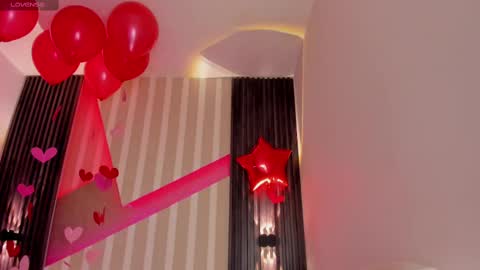 Emily online show from February 17, 4:06 pm